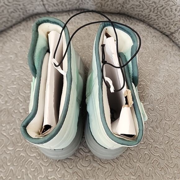 Cat & Jack Warm Waterproof Winter Boots, NWOT, Size Little Kids 7 - Picture 6 of 6